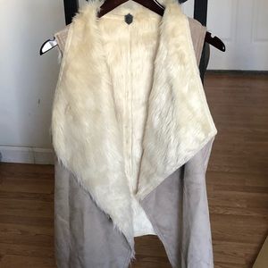 Sanctuary faux  suede faux fur vest